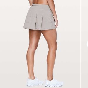 Lululemon pace rival skirt size 8